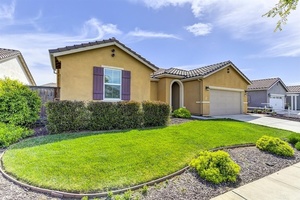 photo 1 of 1752 Bromley Ct, Plumas Lake, CA 95961