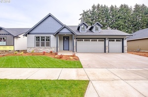 photo 1 of 2132 Deer Ave, Stayton, OR 97383
