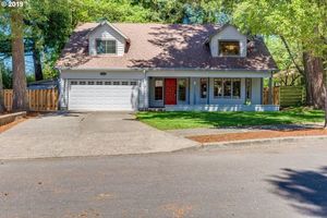 photo 1 of 10499 SW Susquehanna Dr, Tualatin, OR 97062