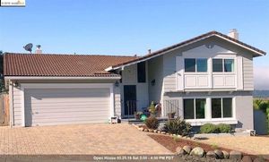 photo 1 of 5270 Heavenly Ridge Ln, Richmond, CA 94803