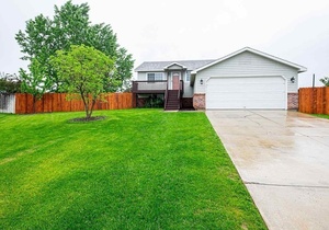 photo 1 of 1610 E Laigo Ct, Deer Park, WA 99006
