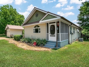 photo 1 of 52 Sprayberry Cir, Monticello, GA 31064