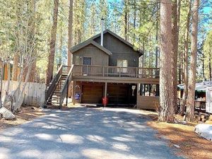 photo 1 of 12705 Lee Rd, Truckee, CA 96161