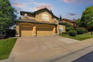 photo 1 of 1216 Regina St, Rocklin, CA 95765
