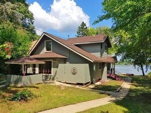 photo 1 of 266 W Belvidere Rd, Grayslake, IL 60030