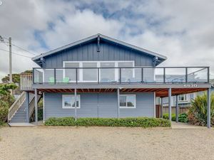 photo 1 of 6930 Neptune Ave, Gleneden Beach, OR 97388