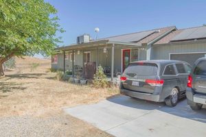 photo 1 of 32401 George Smith Rd, Squaw Valley, CA 93675