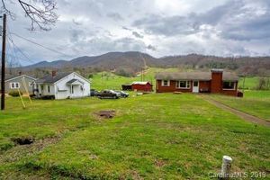 photo 1 of 2596 Newfound Rd, Canton, NC 28716