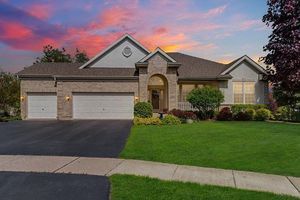 photo 1 of 2245 Bellview Ct, Gurnee, IL 60031