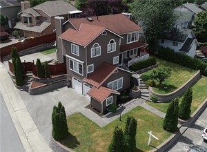 photo 1 of 16609 126th Ave NE, Woodinville, WA 98072