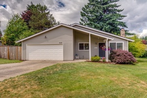 photo 1 of 9635 SW Arikara Dr, Tualatin, OR 97062