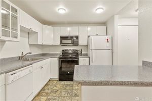 photo 1 of 1150 Sunset Blvd NE Apt 105, Renton, WA 98056