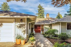 photo 1 of 8545 SE 79th Pl, Mercer Island, WA 98040