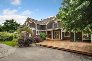 photo 1 of 708 Ferry St, Sedro Woolley, WA 98284