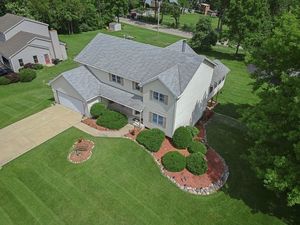 photo 1 of 5027 Spring Rd, Mchenry, IL 60050