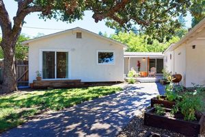 photo 1 of 120 E Agua Caliente Rd, Sonoma, CA 95476
