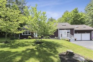 photo 1 of 88 W Elm St, Pembroke, MA 02359