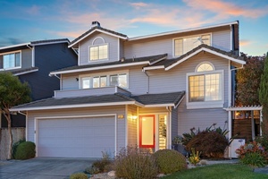 photo 1 of 524 Lopes Ct, Pinole, CA 94564
