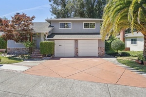 photo 1 of 2851 Sunnybank Ln Hayward, CA 94541