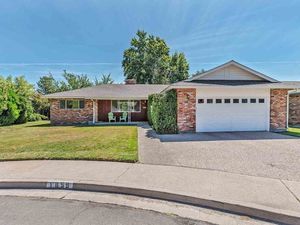 photo 1 of 1859 Ivy St, Carson City, NV 89703
