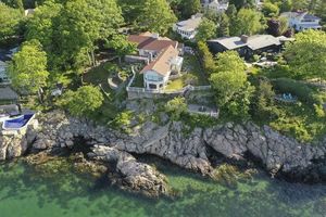 photo 1 of 95 Puritan Ln, Swampscott, MA 01907