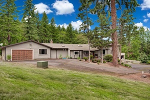 photo 1 of 32440 SE Colorado Rd, Sandy, OR 97055