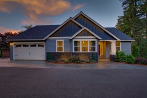 photo 1 of 1343 NW Spencer Mountain Dr, Albany, OR 97321