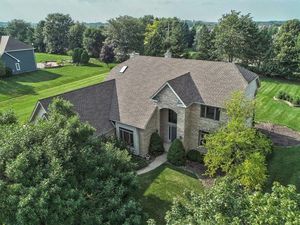 photo 1 of 1 Shearwater Ct, Hawthorn Woods, IL 60047