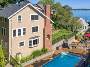 photo 1 of 3 Sparhawk Ter, Marblehead, MA 01945