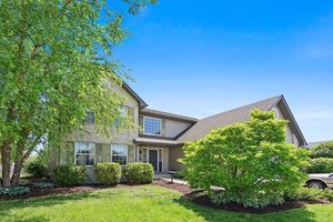 photo 1 of 607 Crystal Dr, Shorewood, IL 60404