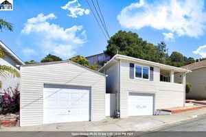 photo 1 of 11 Cooke St, Crockett, CA 94525