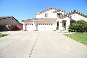 photo 1 of 1339 Primavera Ave, Manteca, CA 95336