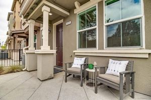 photo 1 of 117 Fanuncio Ln, Hayward, CA 94544