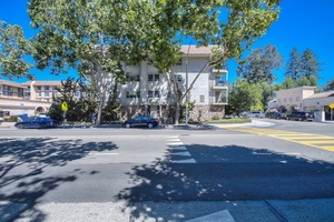 photo 1 of 400 Davis St #213, San Leandro, CA 94577