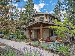 photo 1 of 2188 NW Clearwater Dr, Bend, OR 97703