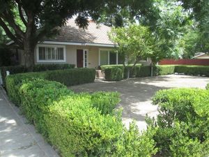 photo 1 of 974 W Eymann Ave, Reedley, CA 93654