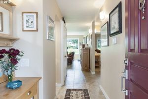 photo 1 of 31724 SW Fairway Village Loop, Wilsonville, OR 97070