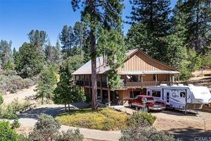 photo 1 of 3850 Pinecrest Dr, Mariposa, CA 95338