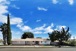photo 1 of 2520 Carnation Dr, Fairfield, CA 94533