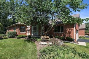photo 1 of 8 Billy Casper Ln, Midlothian, IL 60445