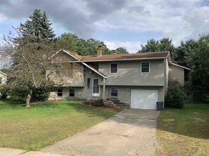 photo 1 of 3 Prescott St, Essex Junction, VT 05452