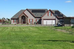 photo 1 of 10811 Simmerhorn Rd, Galt, CA 95632