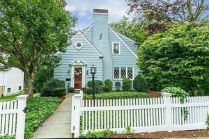 photo 1 of 538 Great Plain Ave, Needham, MA 02492