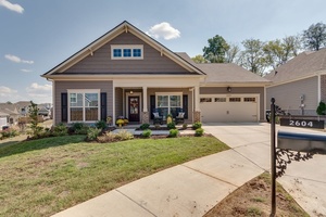 photo 1 of 2604 Conti Dr, Columbia, TN 38401