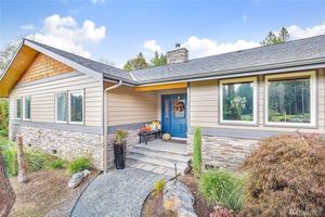 photo 1 of 8733 S Lake Stevens Rd, Everett, WA 98258