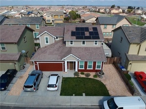 photo 1 of 1112 Walshford Ct, Newman, CA 95360