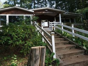 photo 1 of 27779 S Skinner Rd, Estacada, OR 97023