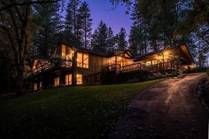 photo 1 of 17200 Creekside Dr, Meadow Vista, CA 95722