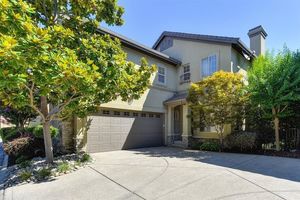 photo 1 of 8932 Visage Cir, Fair Oaks, CA 95628