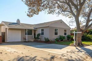 photo 1 of 444 Via Coches, San Lorenzo, CA 94580